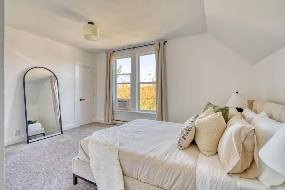 Holiday home - Haven By The Hill - Downtown & Ohsu Proximity! *